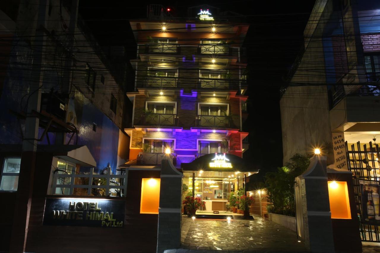 Hotel White Himal ポカラ エクステリア 写真