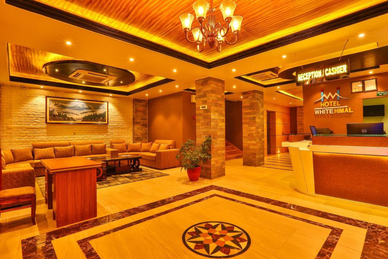 Hotel White Himal ポカラ エクステリア 写真