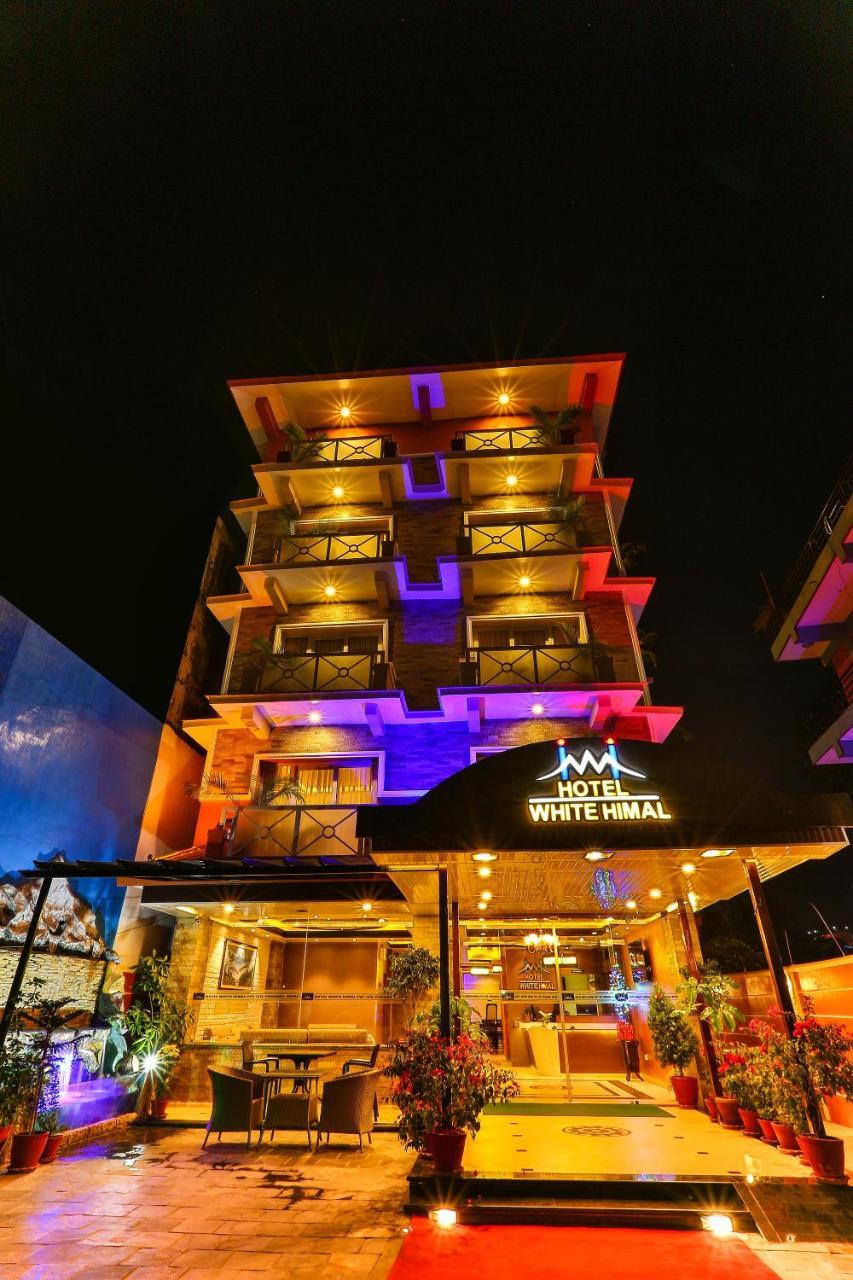 Hotel White Himal ポカラ エクステリア 写真