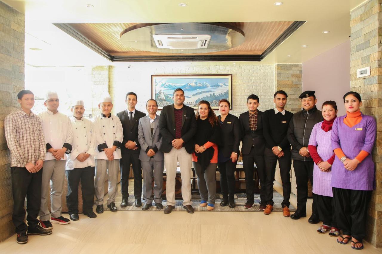 Hotel White Himal ポカラ エクステリア 写真